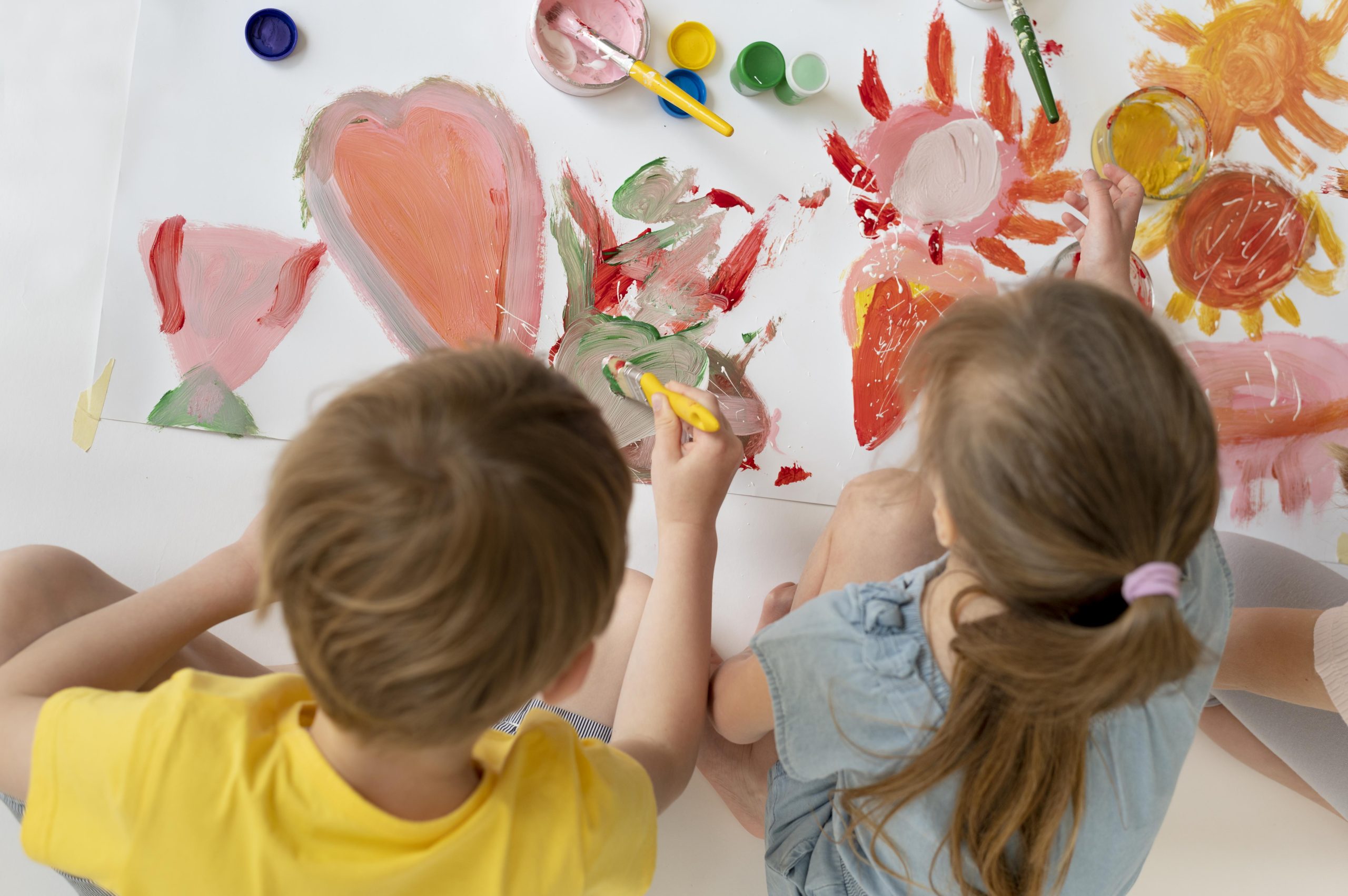 medium-shot-kids-painting-together